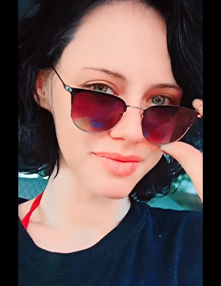 Tay Thorn image