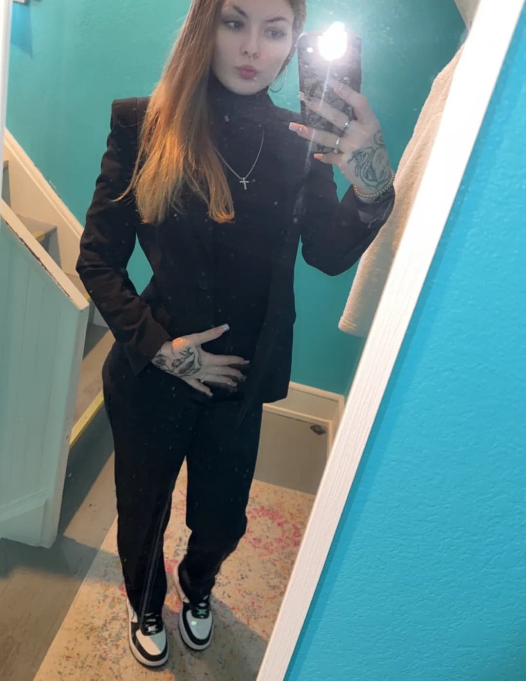 Paige Cox image