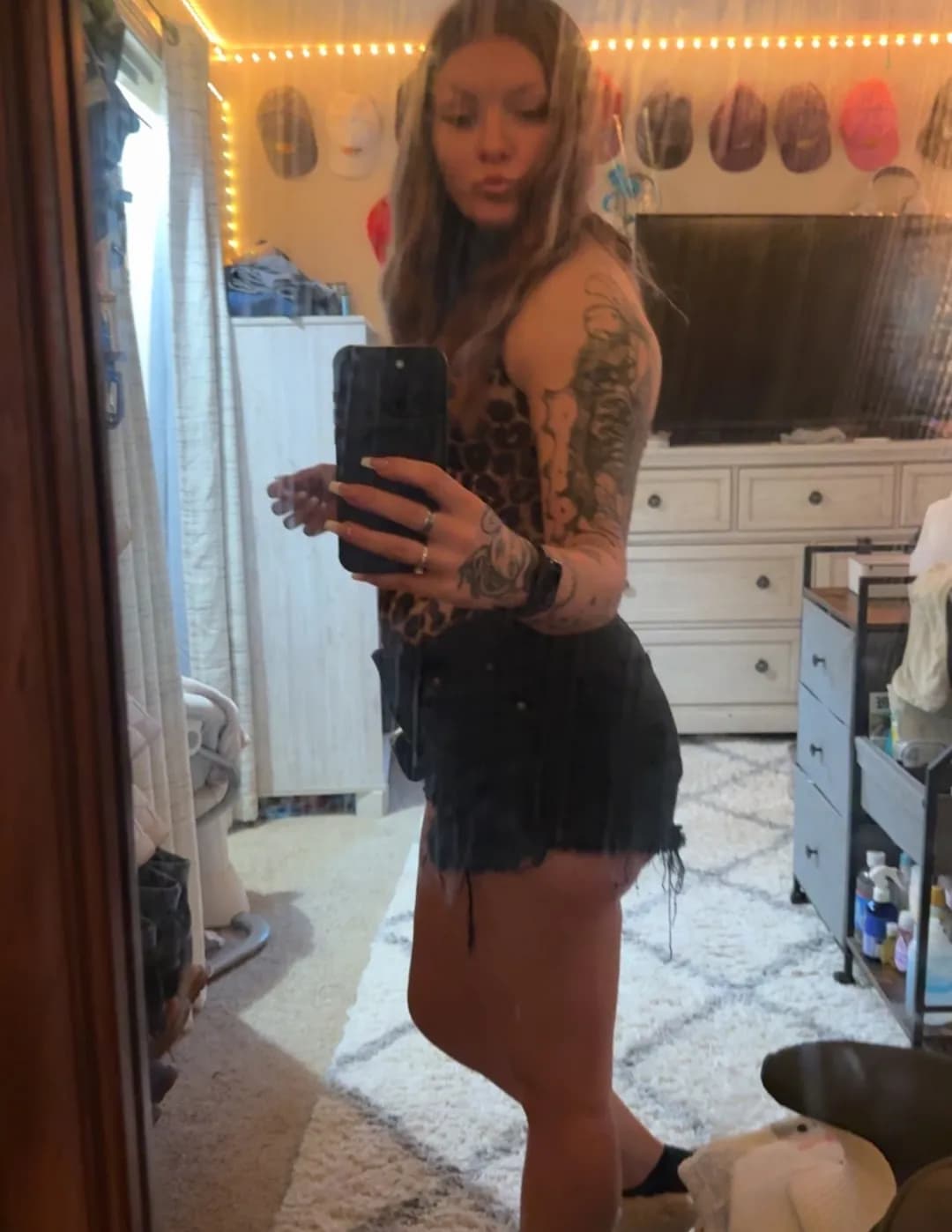 Paige Cox image