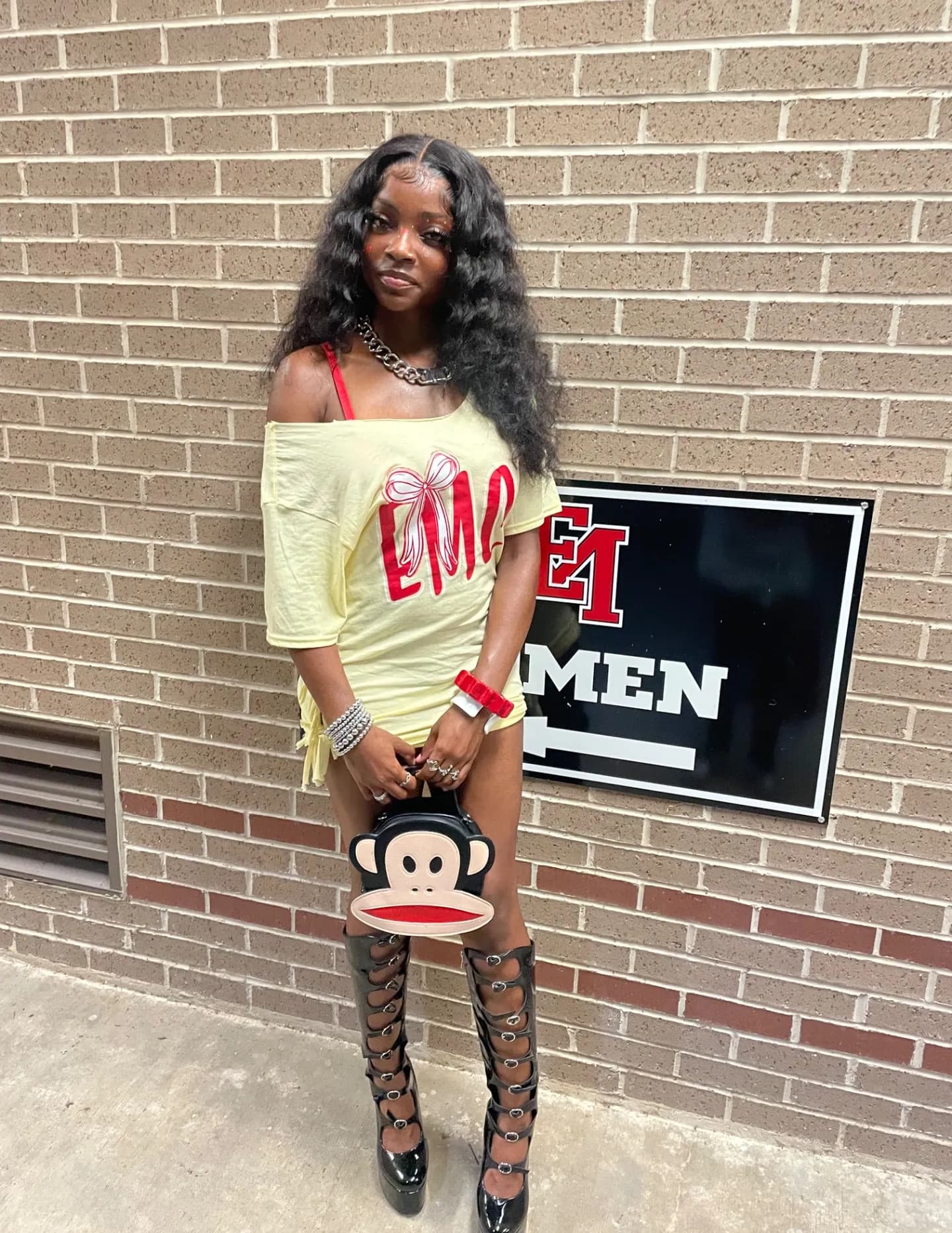 Latonyia Taylor image