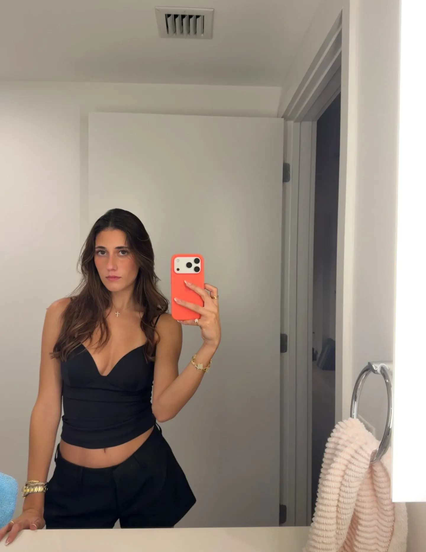 marianaakamel image