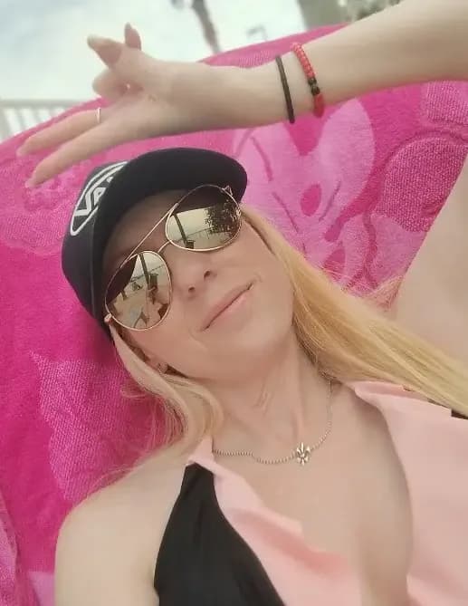 Julie image