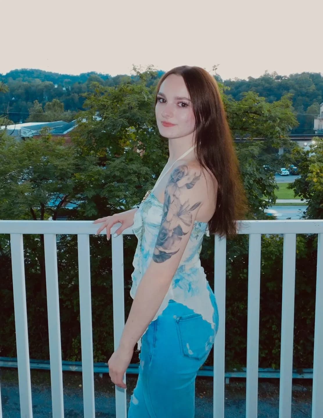 Addison Mills image