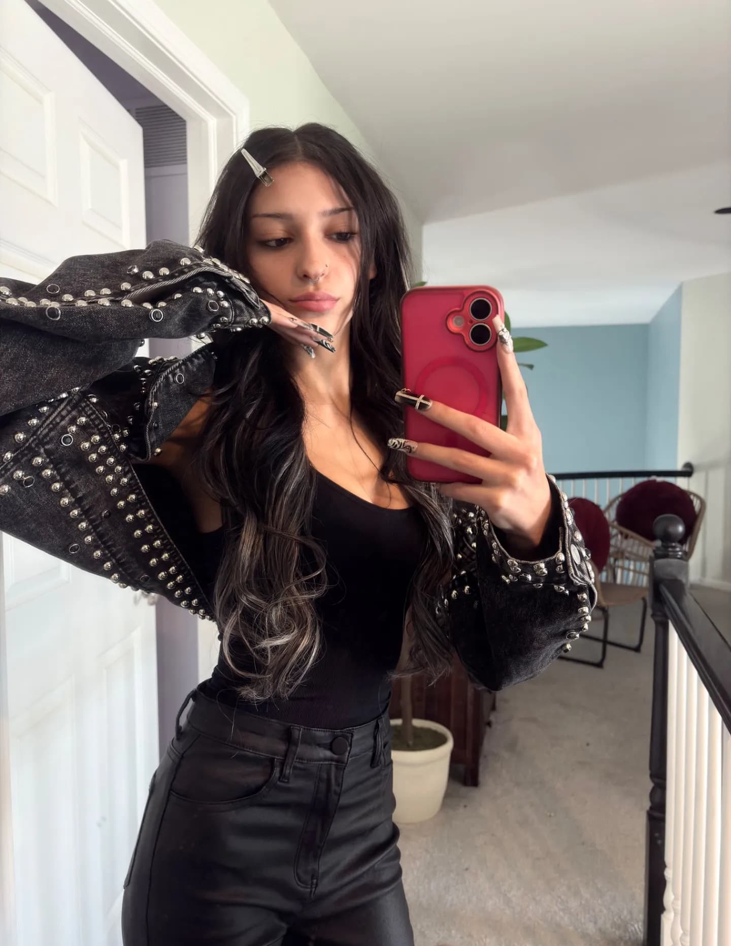 Umwhoisnessa image