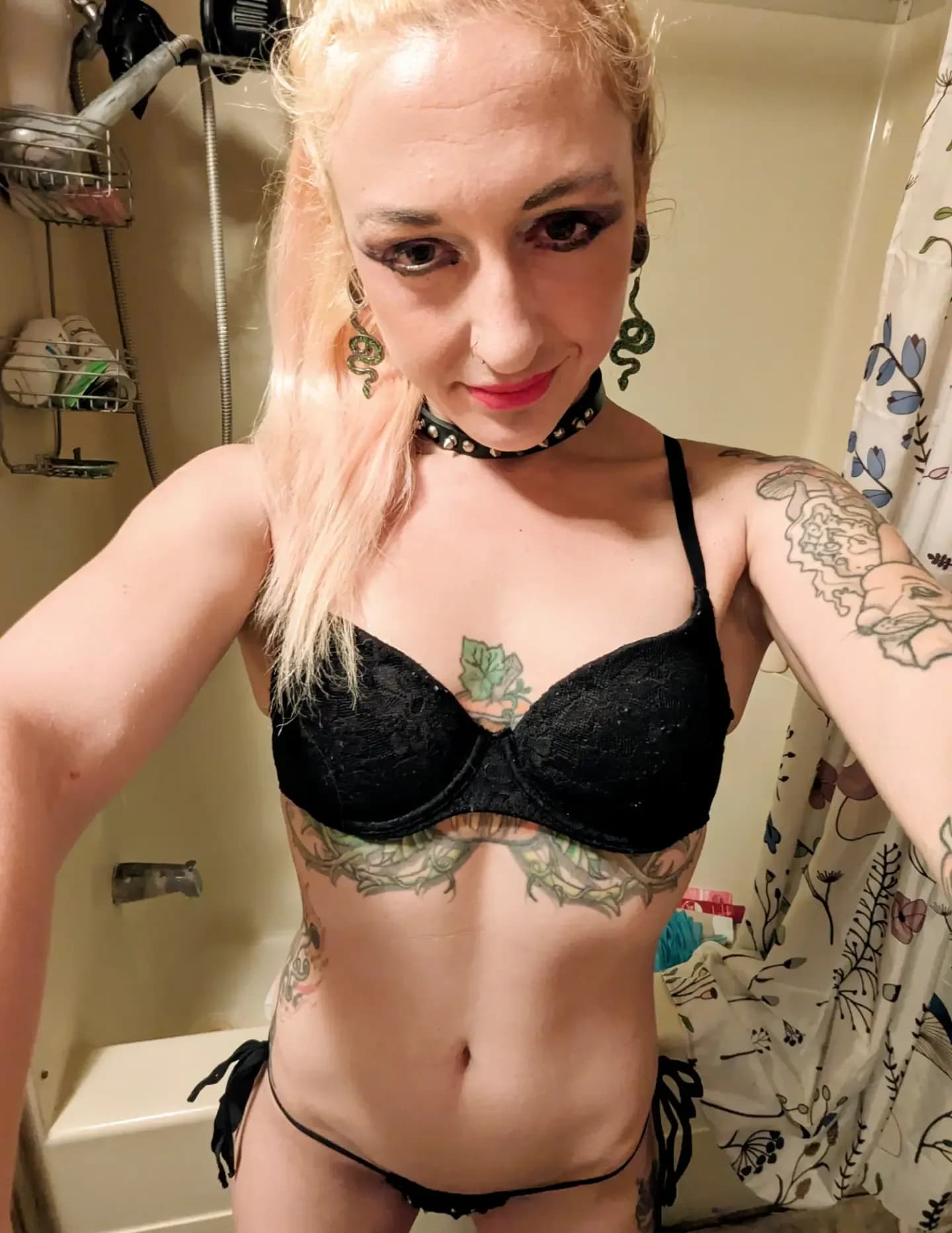 Dolly Devilishhh image