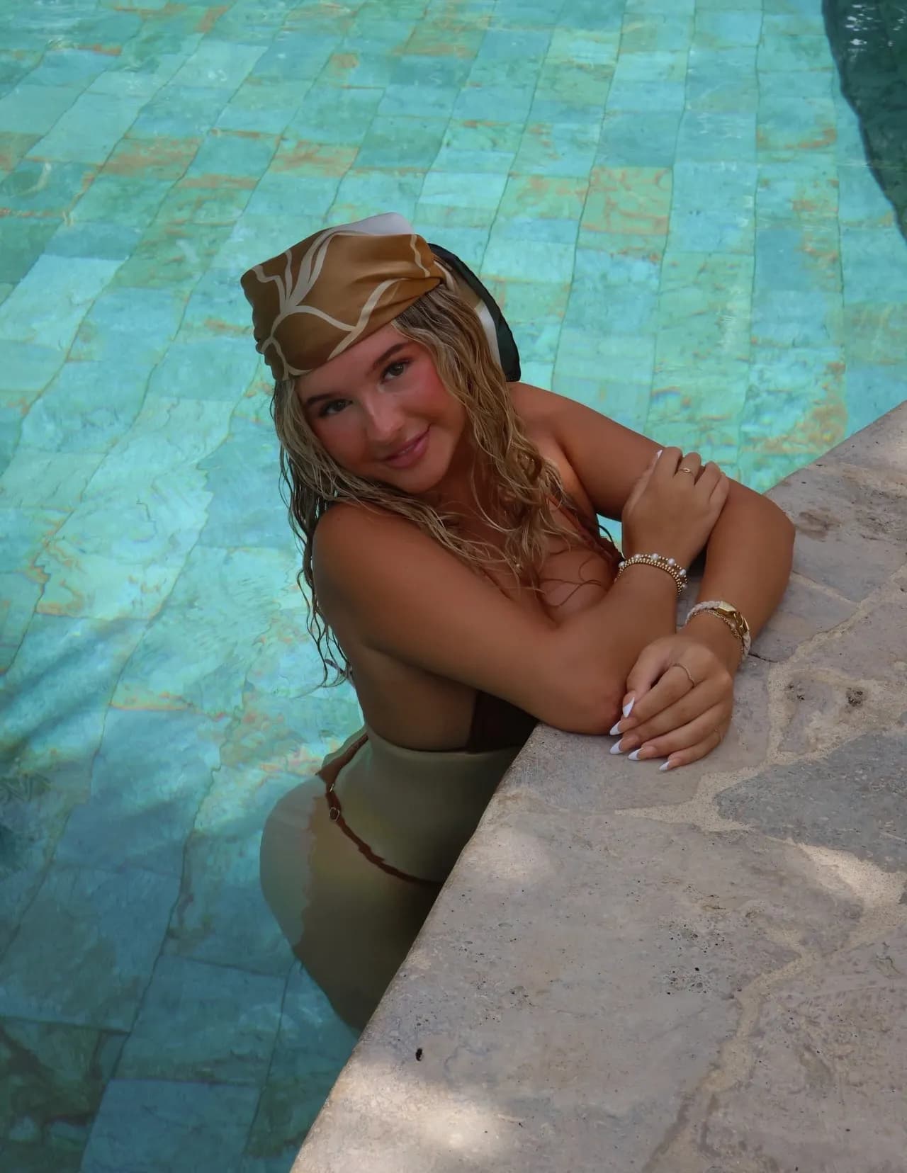 farrah frate image