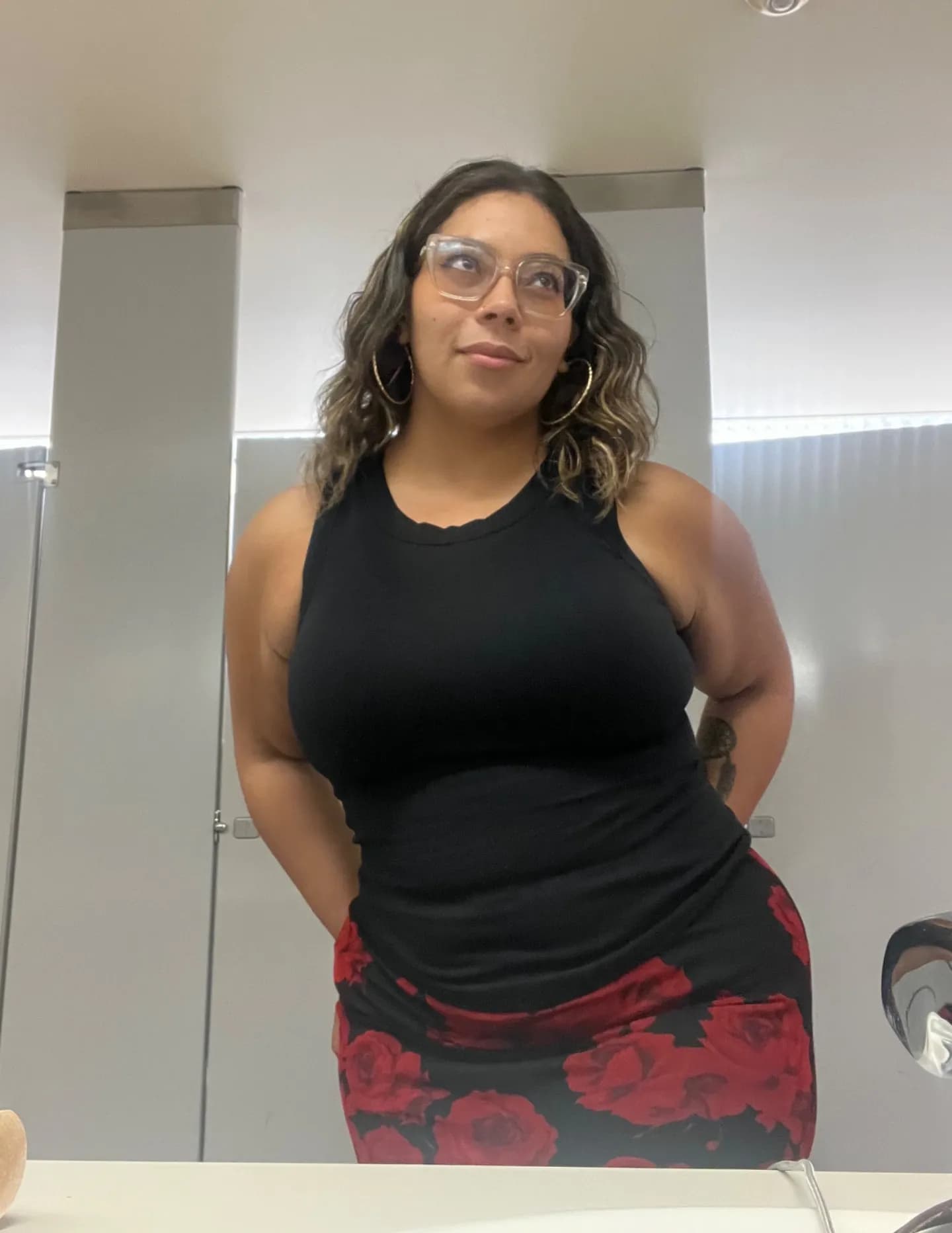 competitor QqYWW