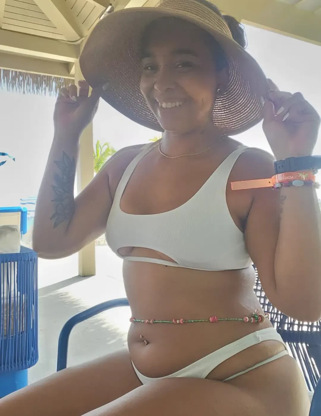 J'ne Collins image