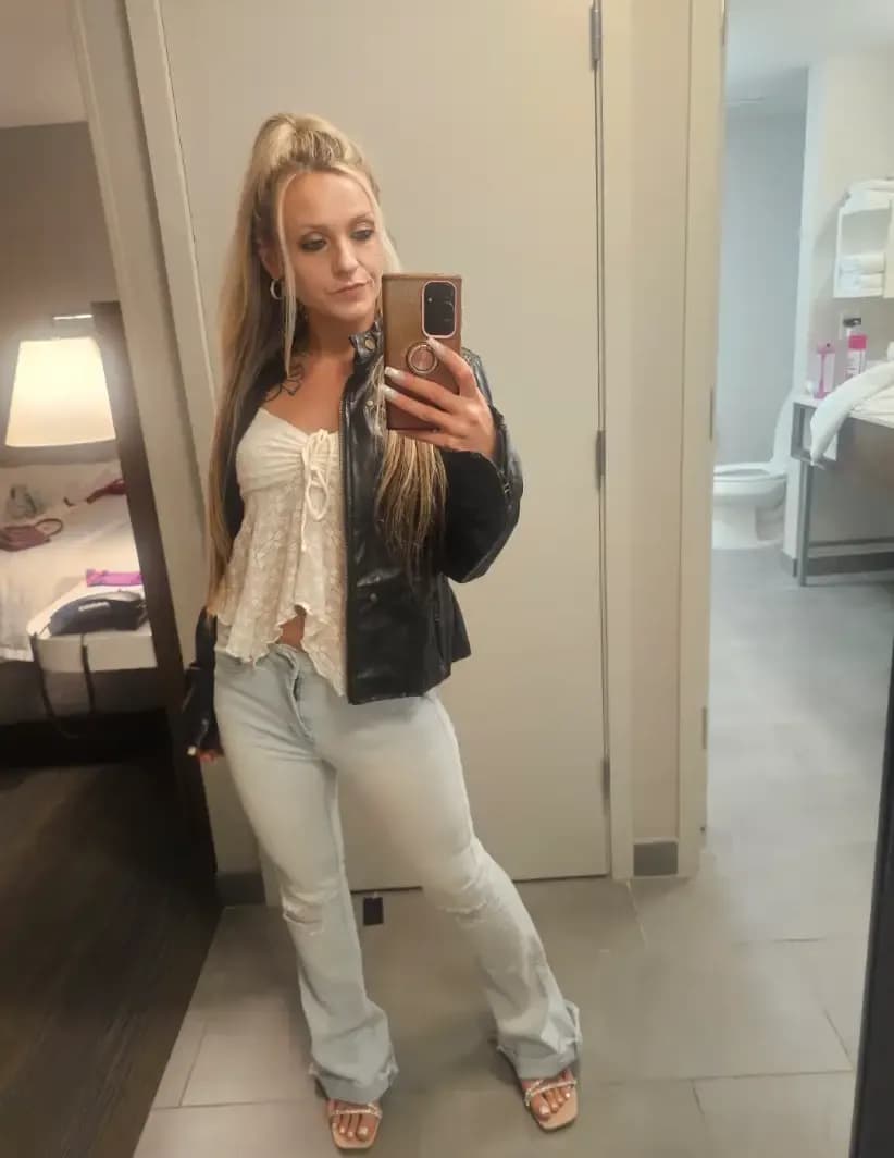 Sara gibson image