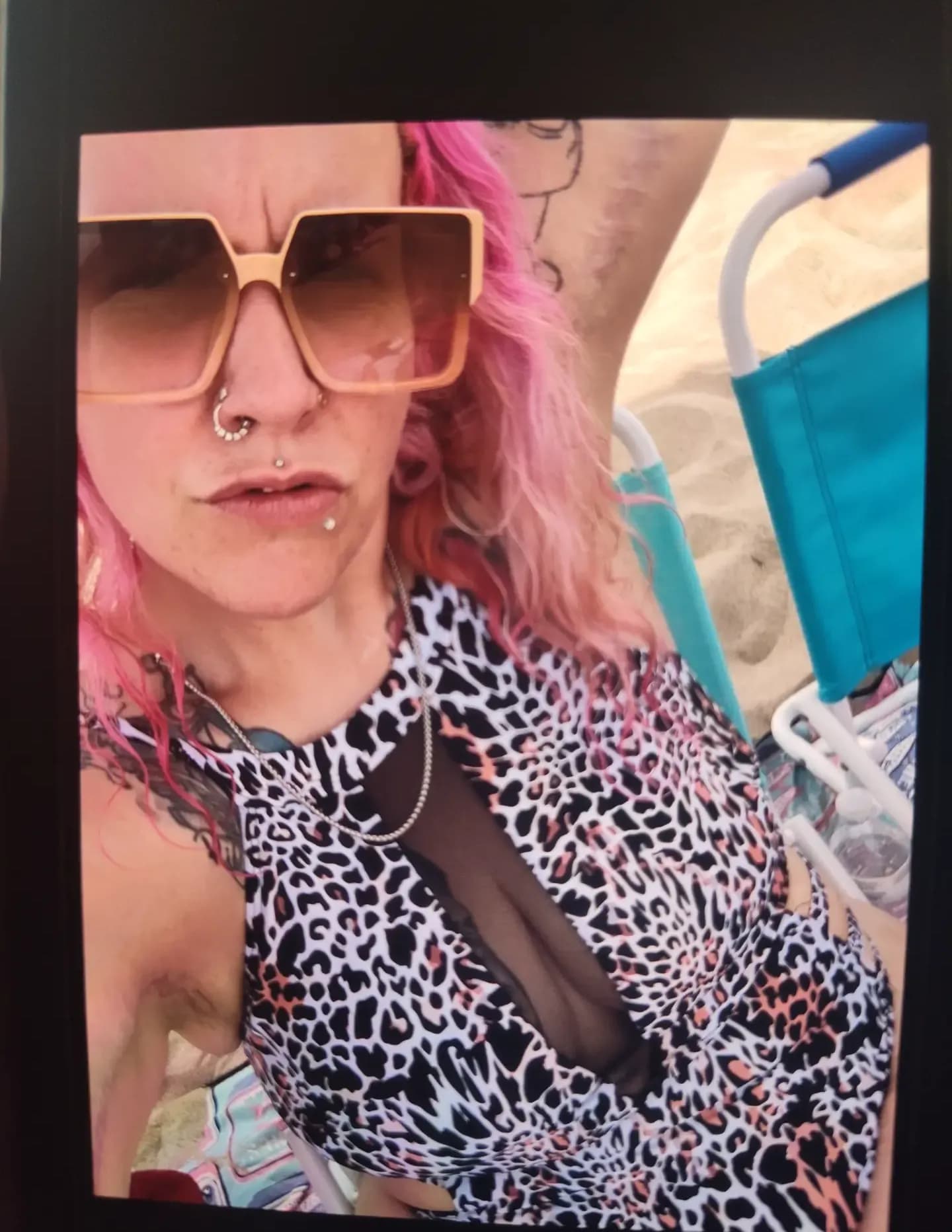 Pinky image