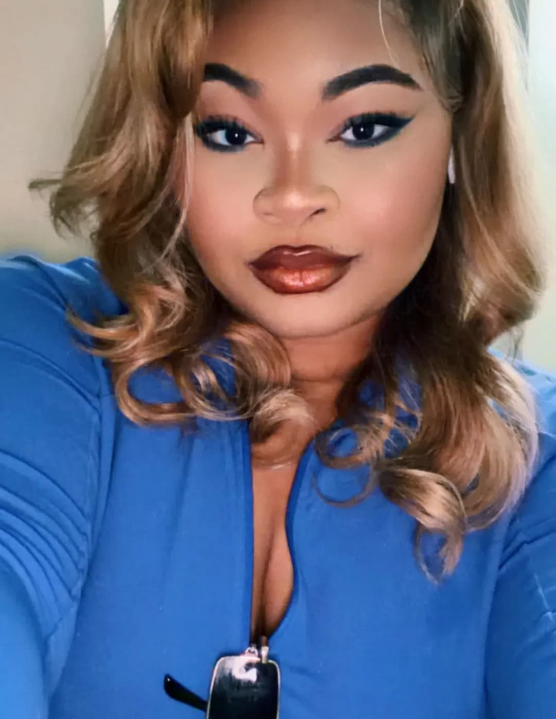 LarissaMonet image
