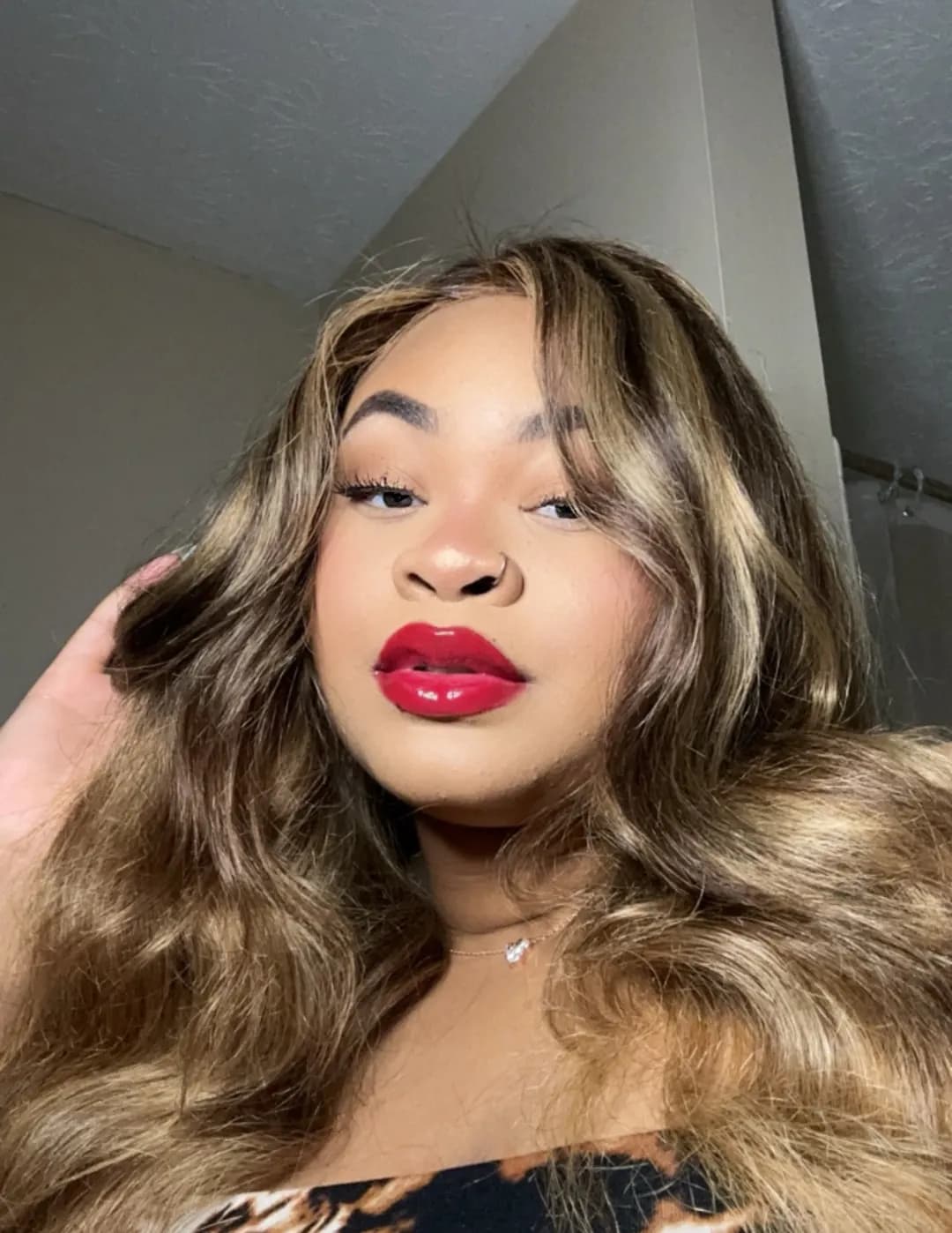 LarissaMonet image