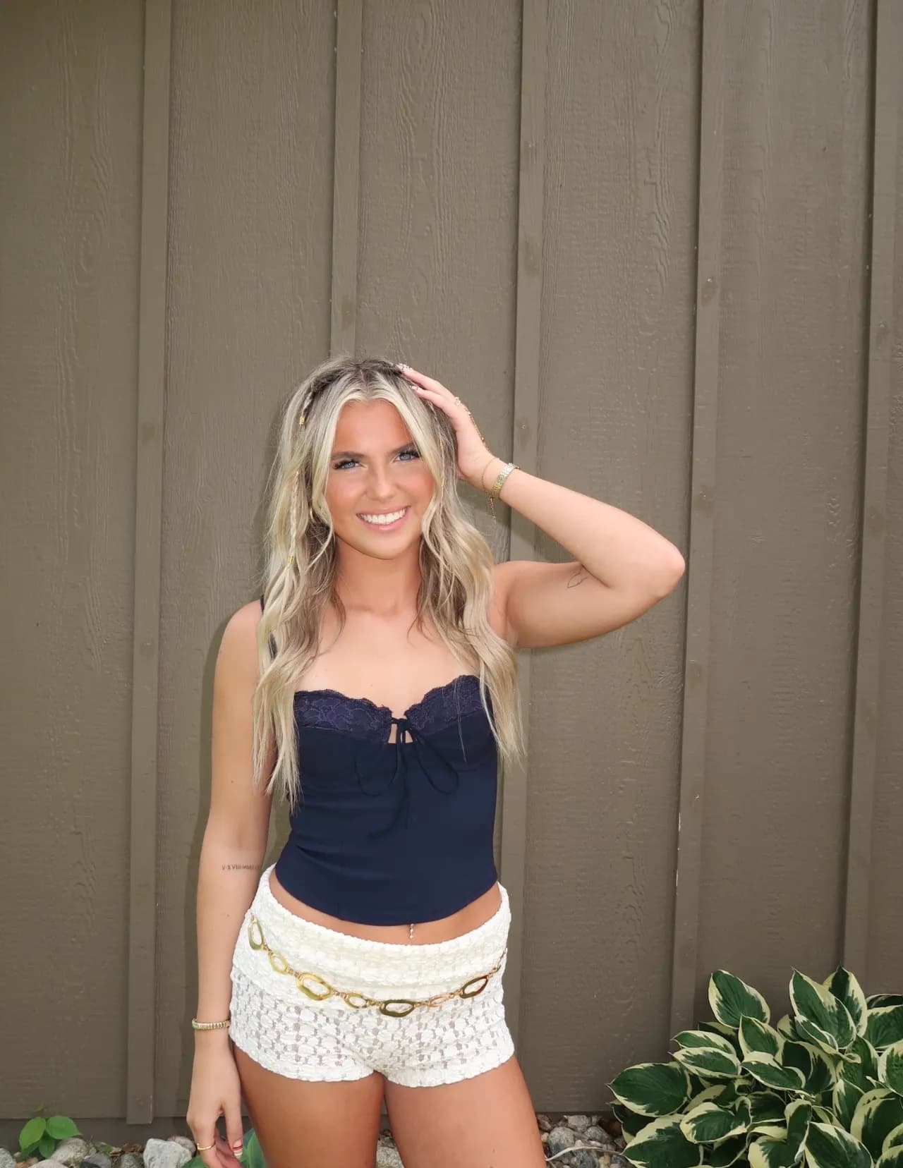 Ava volker image