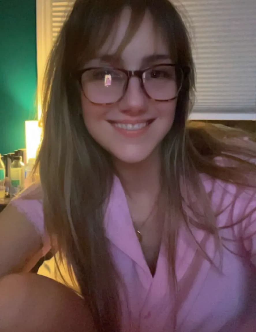 Courtney image