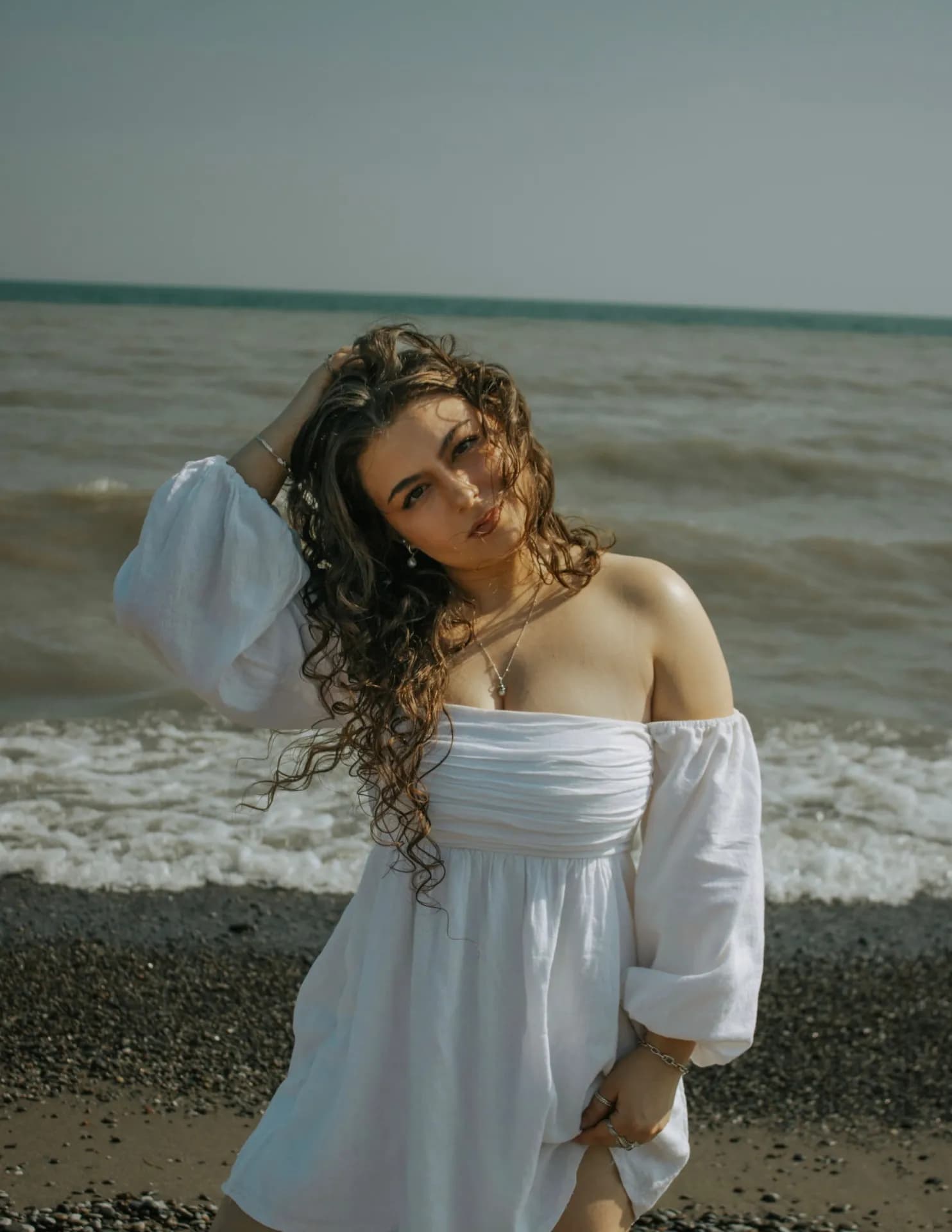 Chloe finch image