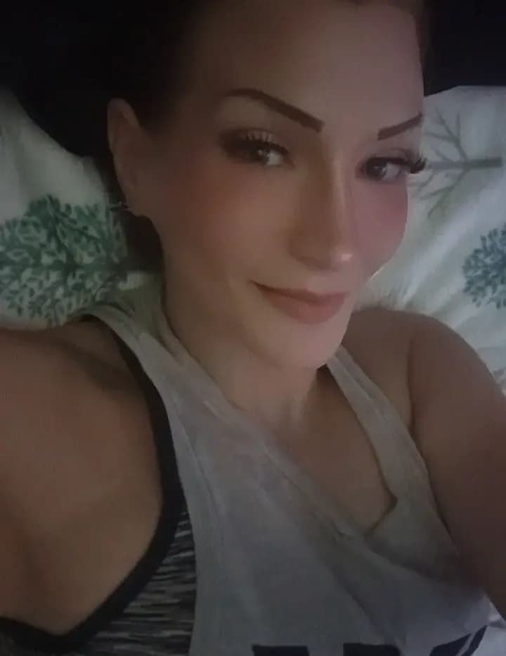 Krista Mikos image