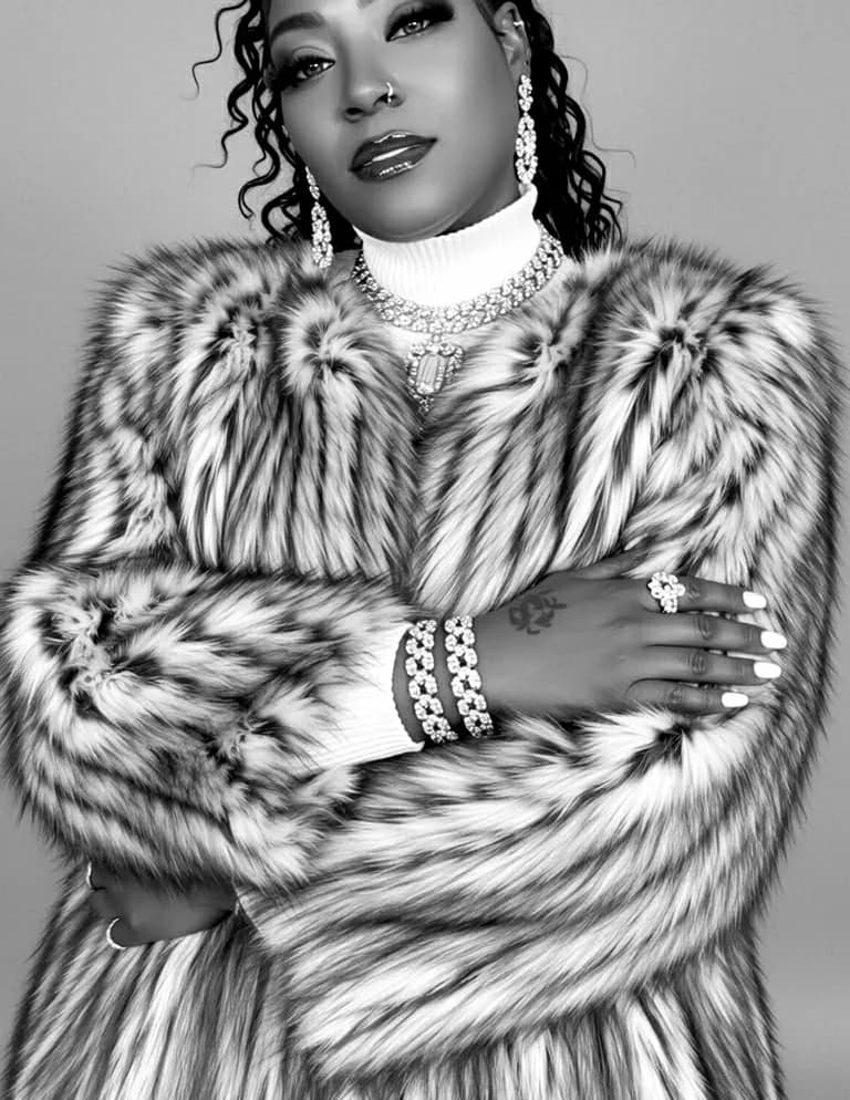 MS.Shae image