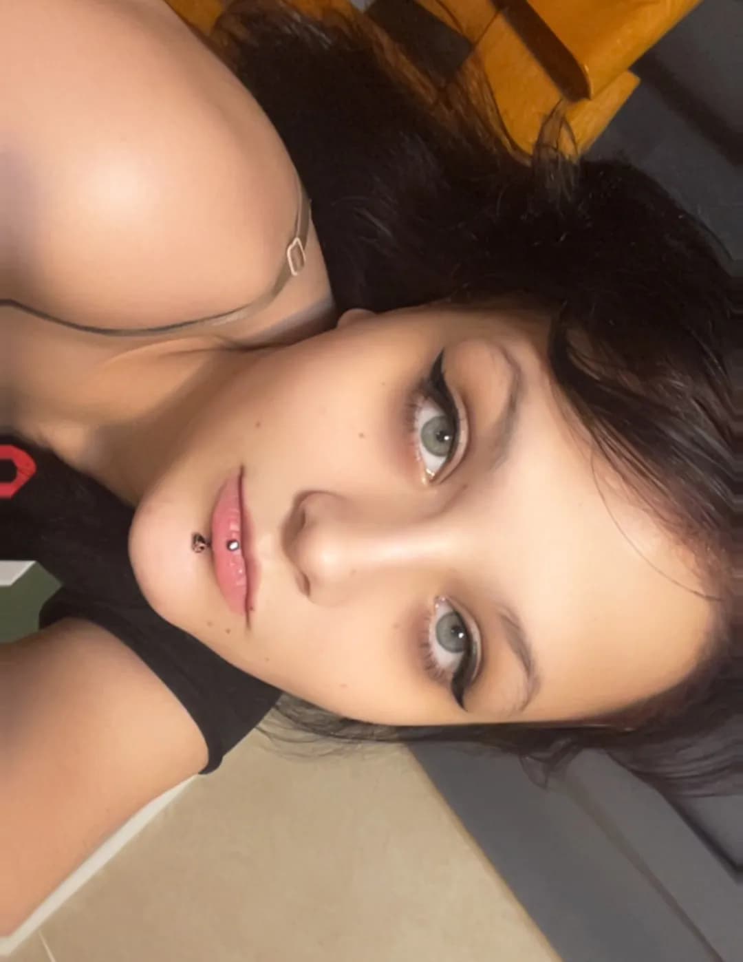 absolutly_not_kayla image