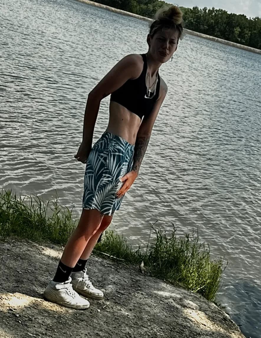competitor KZnJb