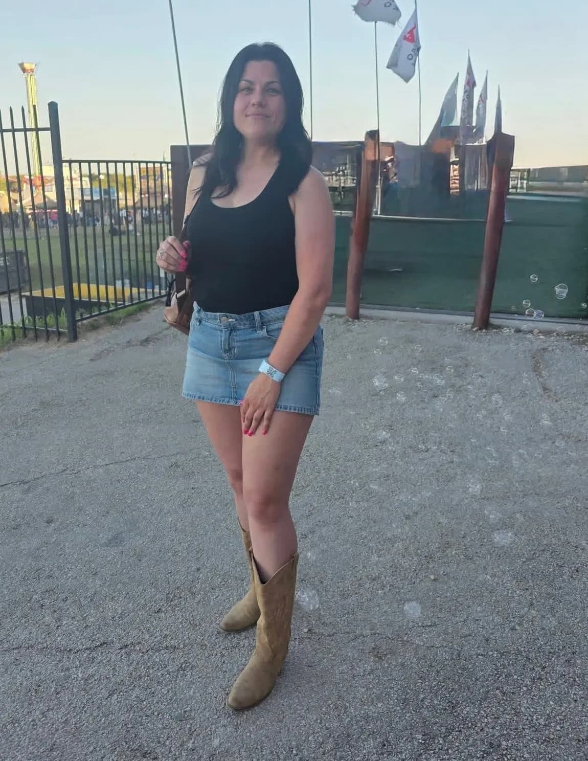 Gina Nicole image