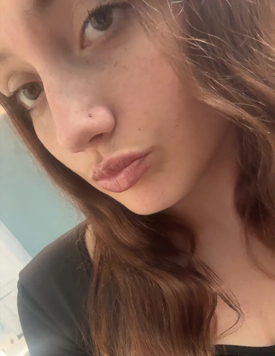 Emma Baker image