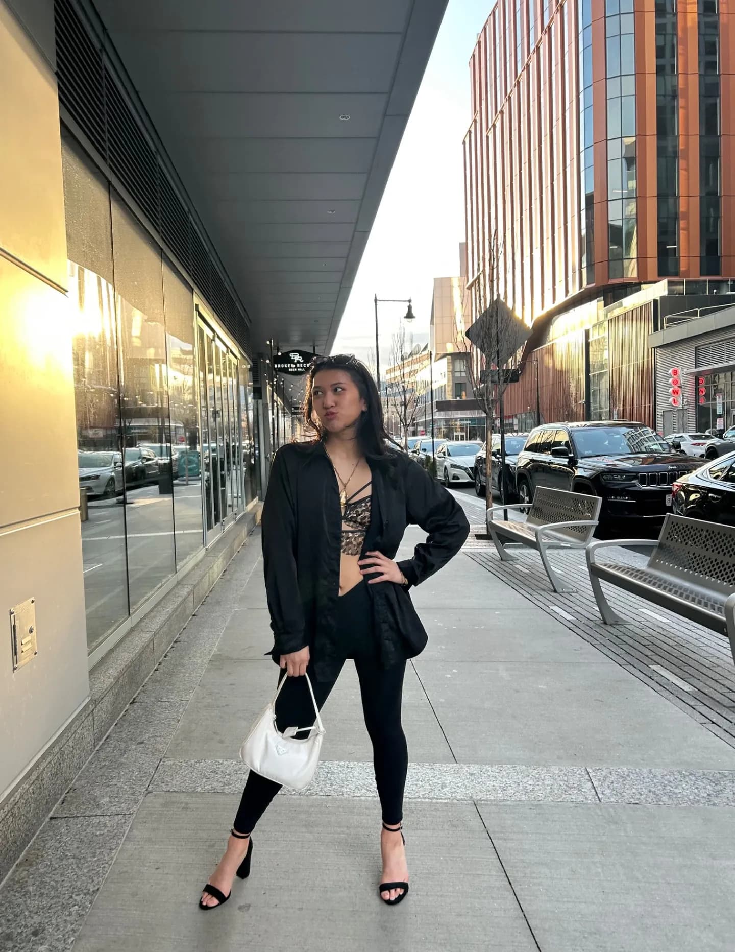 Cierra Sisounong image