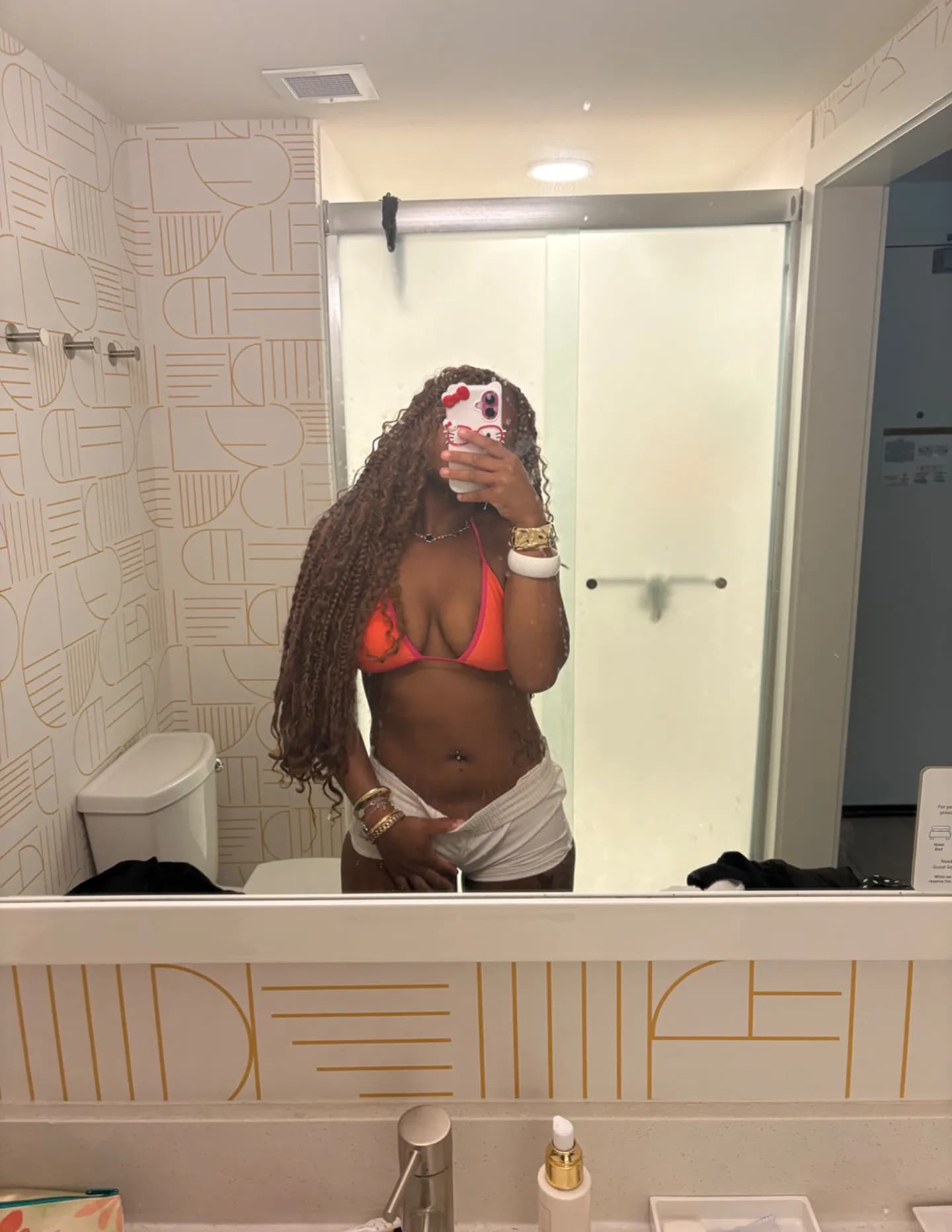Nyla image