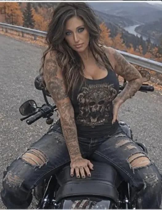 Felishia Compton image