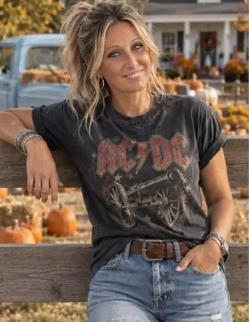 Felishia Compton image