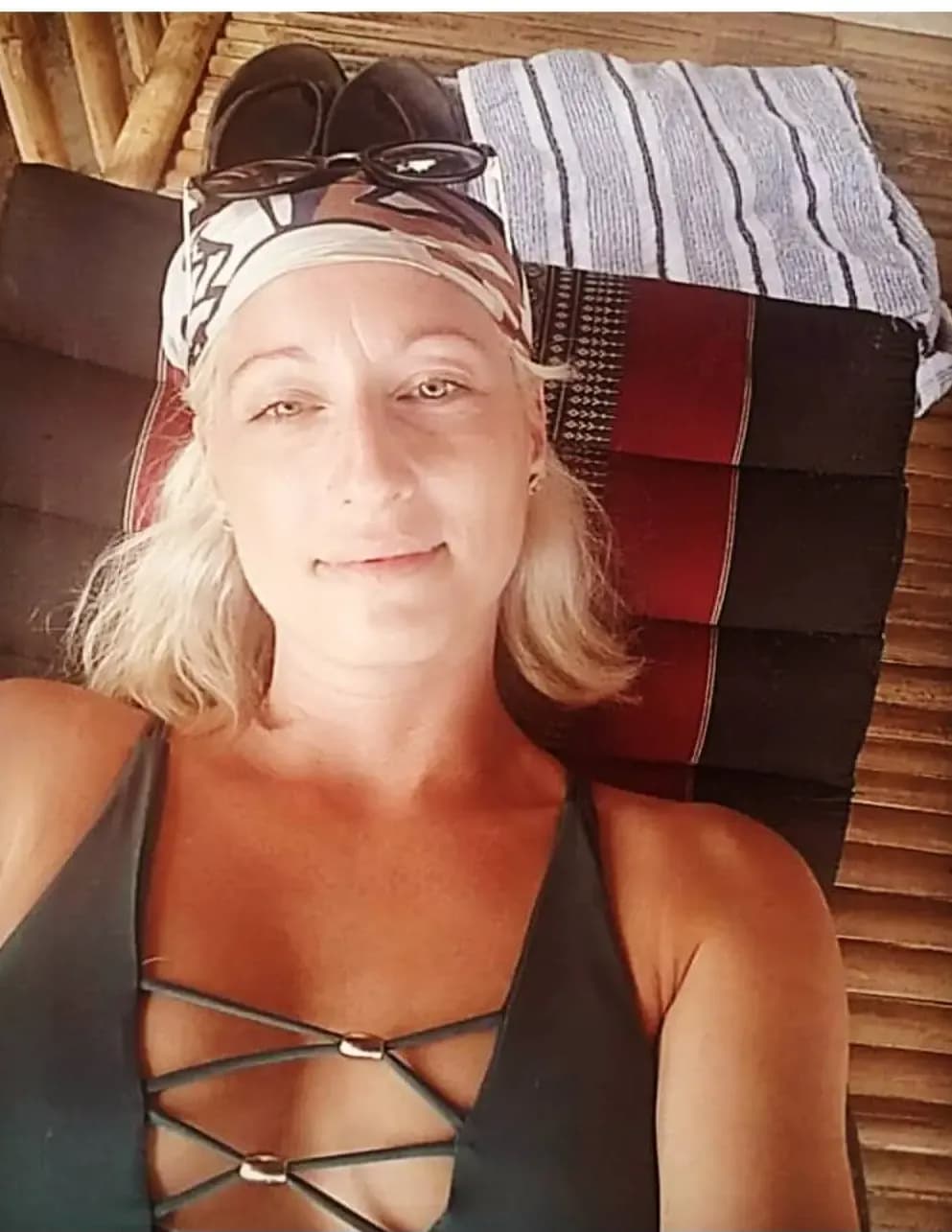 April Wright image
