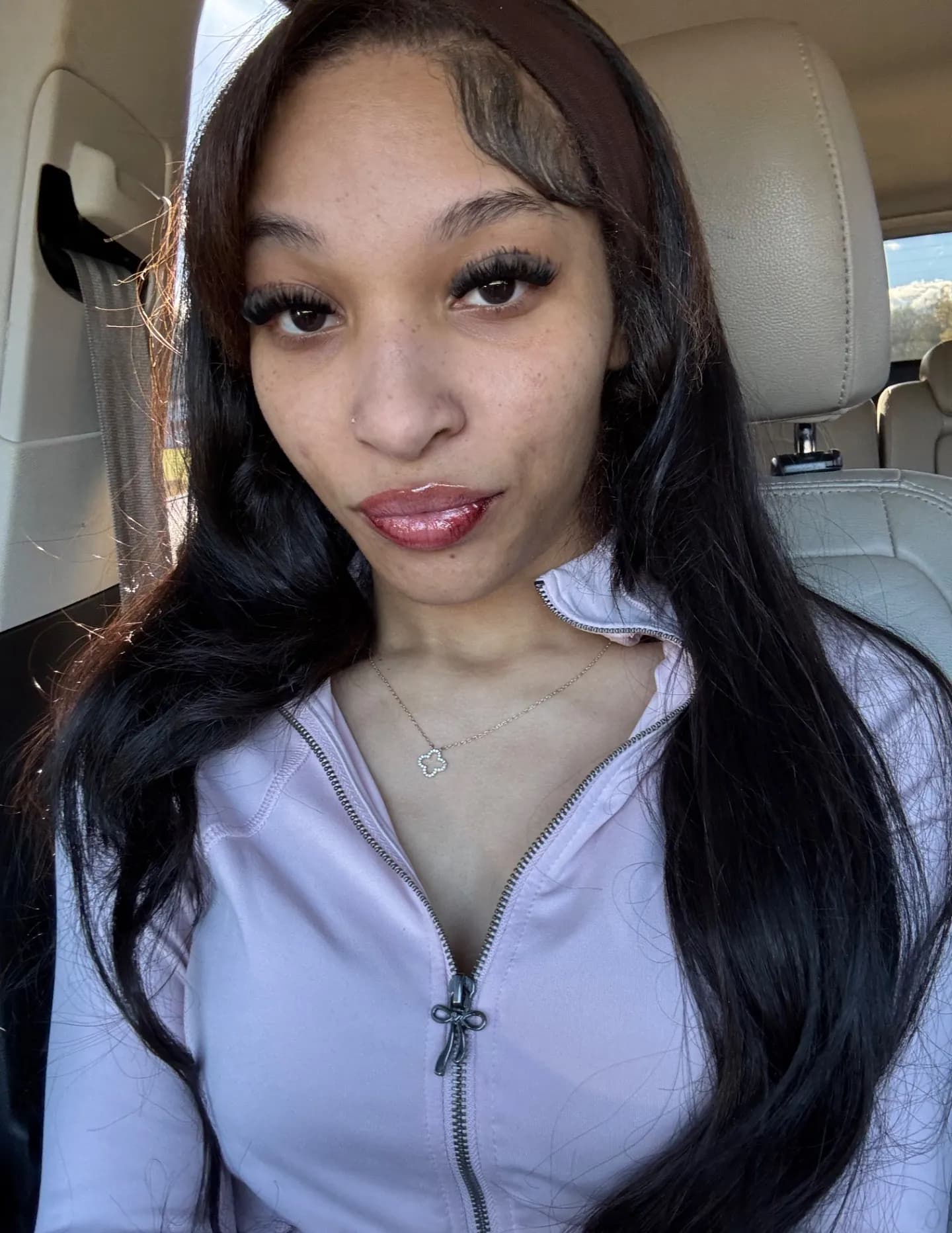 competitor qZZBL