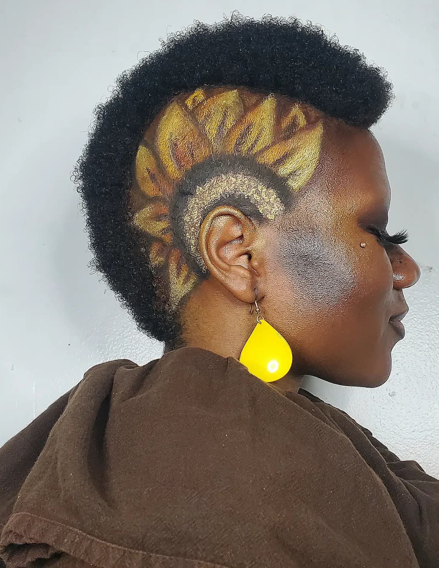 Bris.Creative.Beauty image