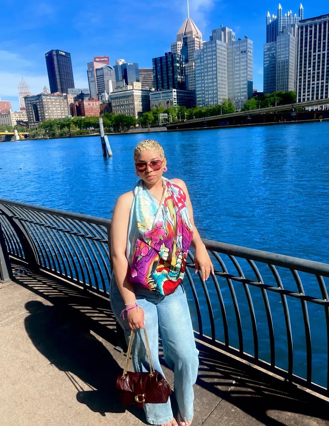 Aubreona image