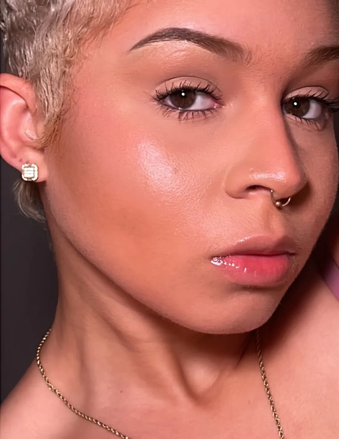 Aubreona image