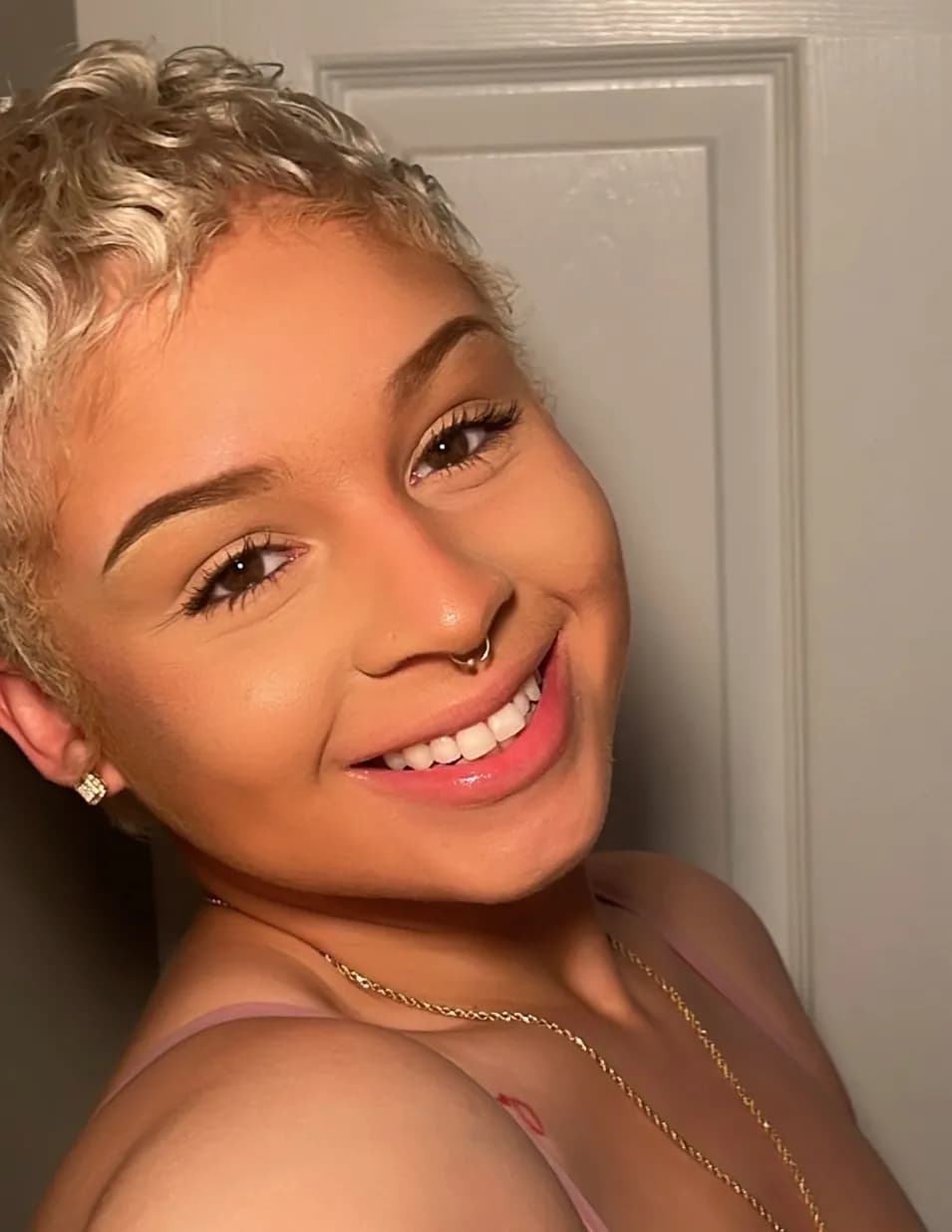 Aubreona image