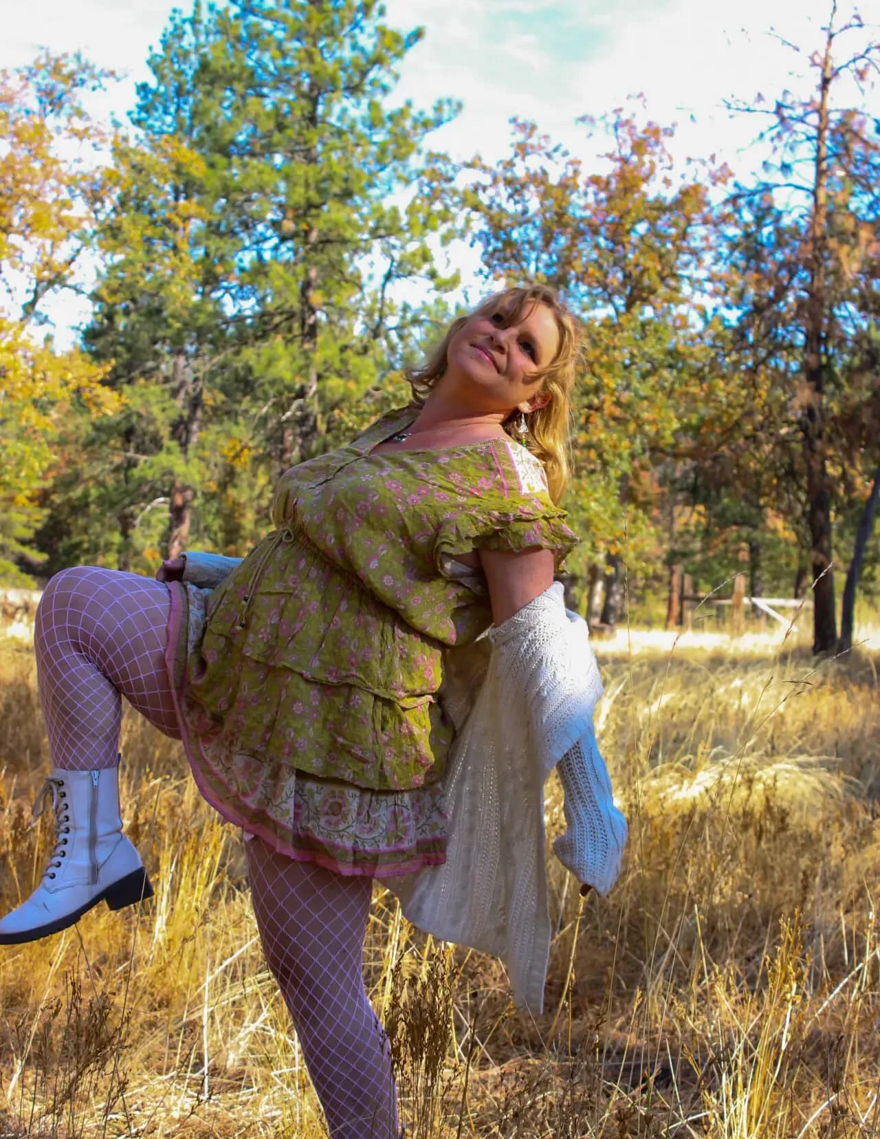 Nicole Renee image