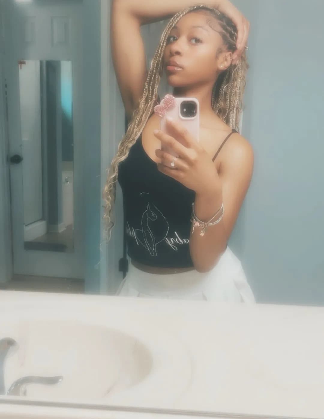 Aniyah image