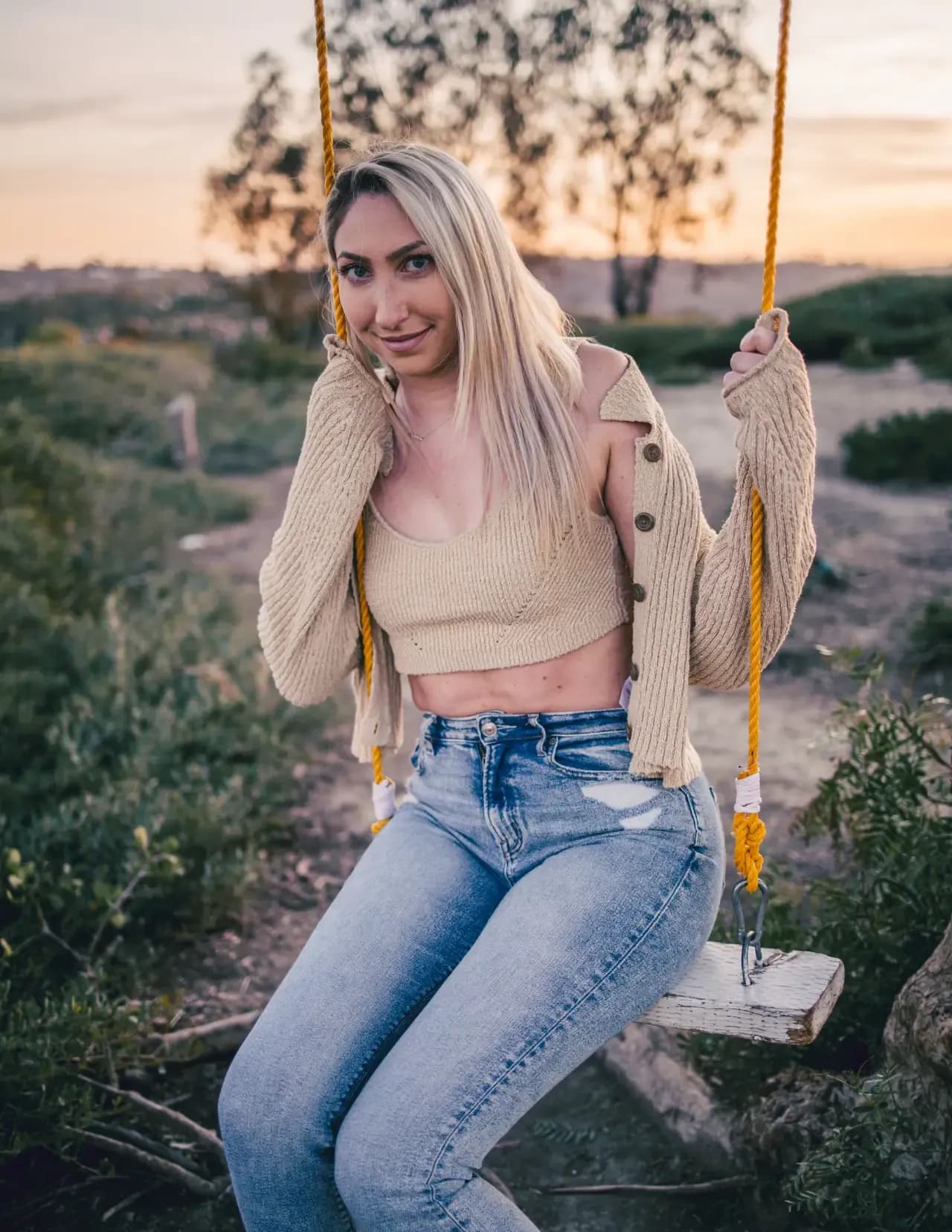 Emily Kuhar image