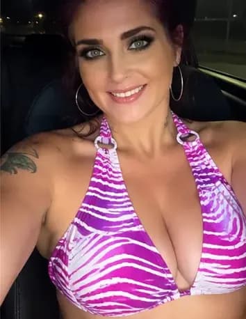 Krystal Thacker image