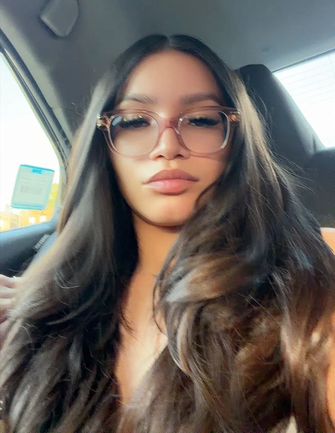competitor 9JKxg