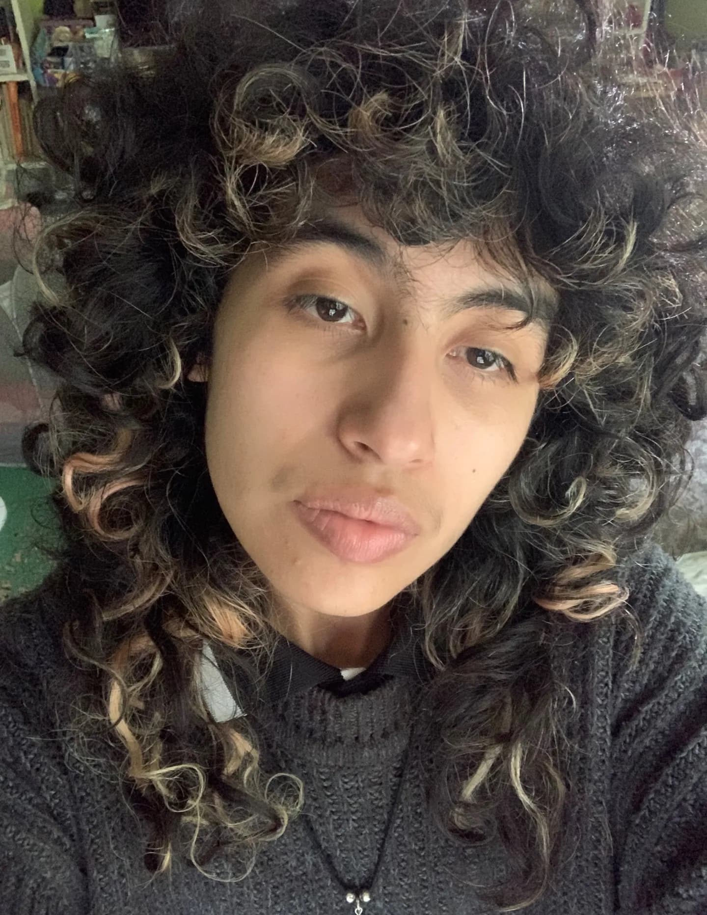 competitor vekjW
