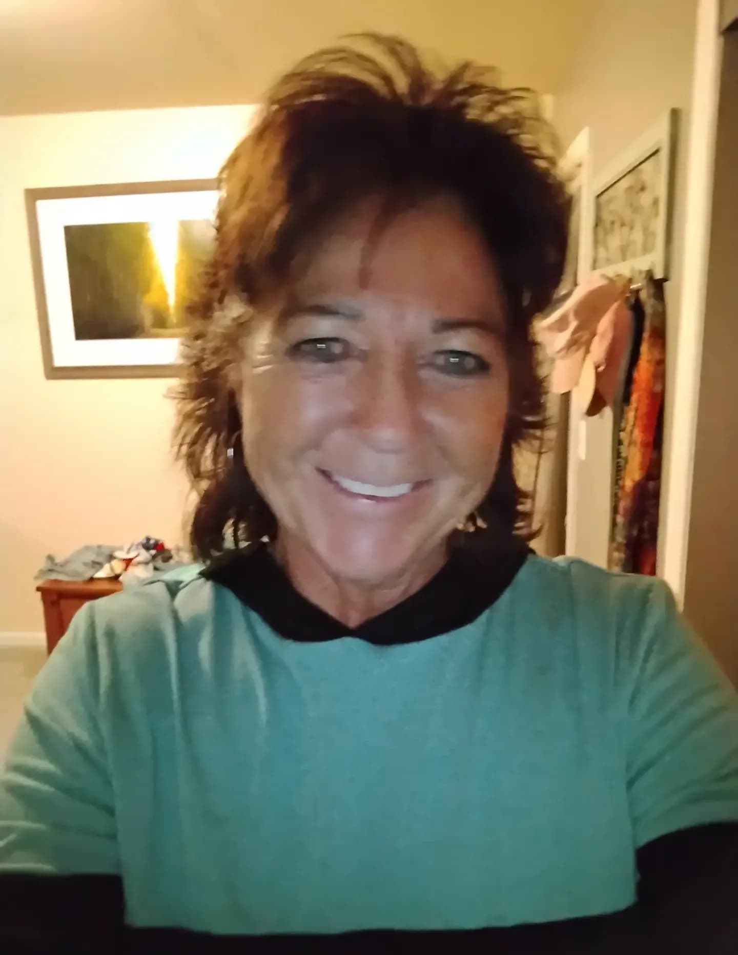 competitor YJwEQ