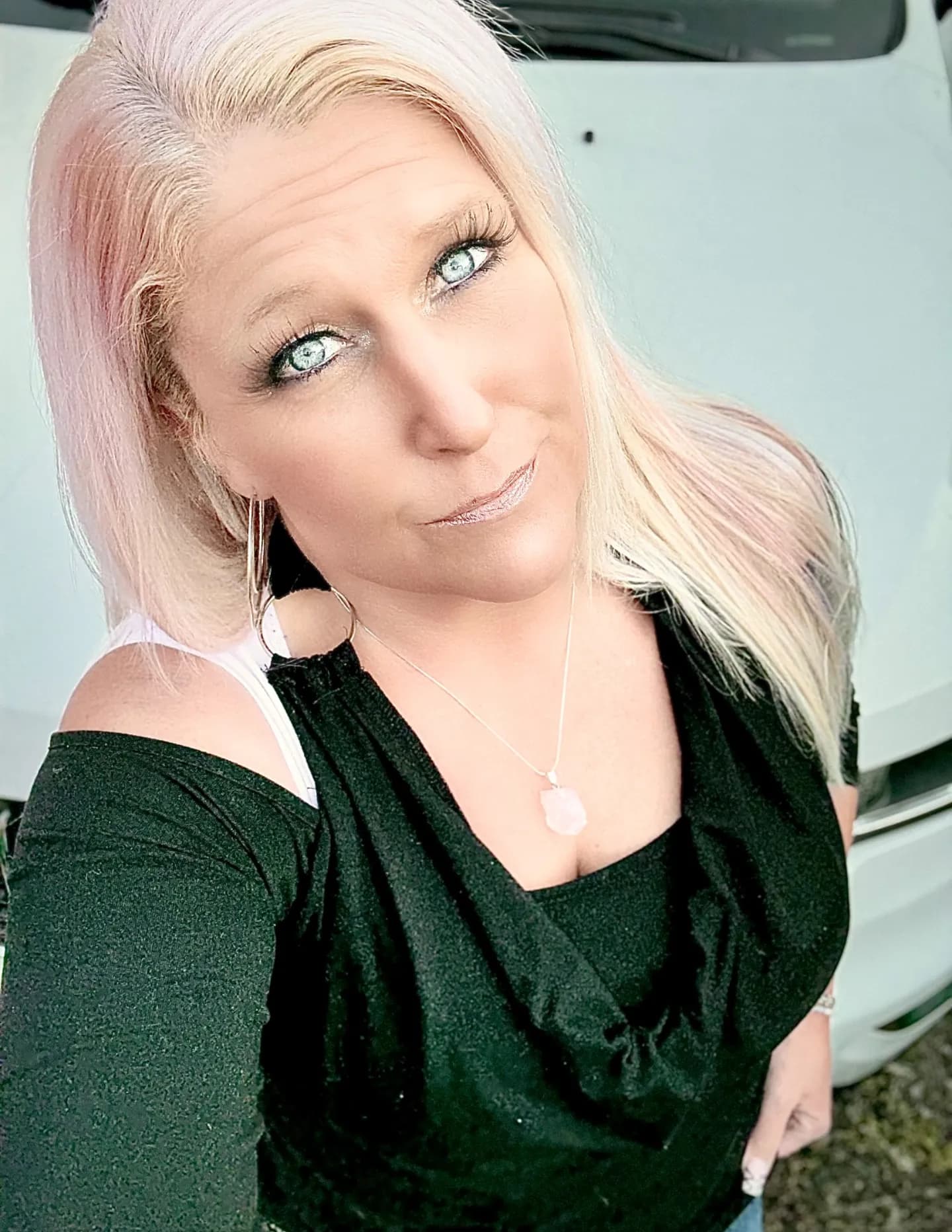Katie Simpson image