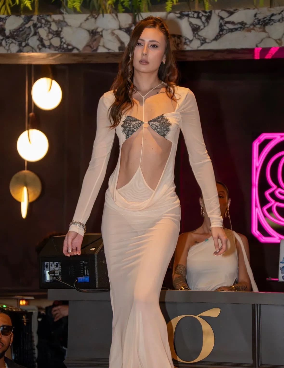 Abygail Saieva image