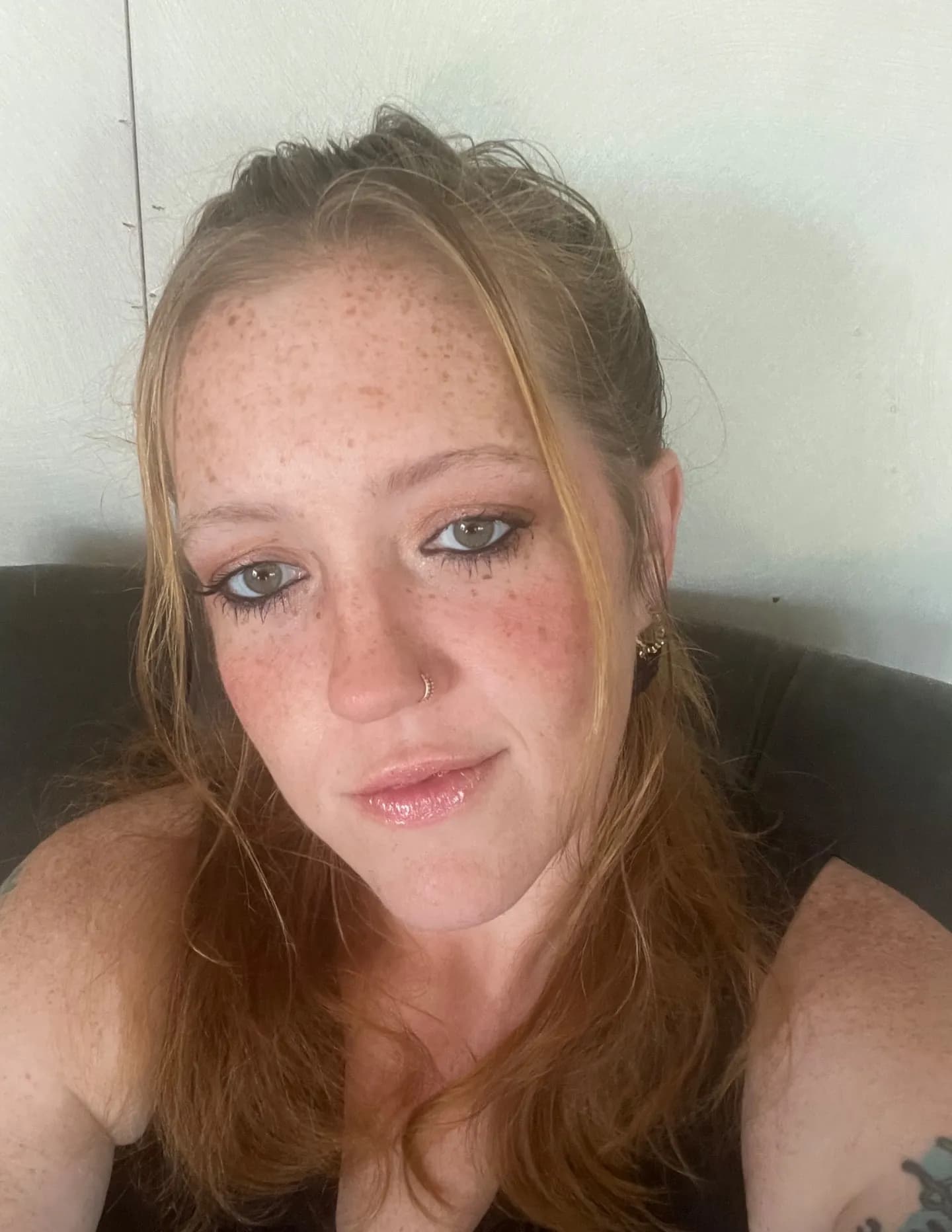 Ashley image