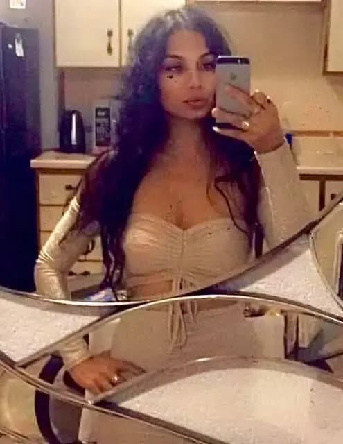 Nicole image