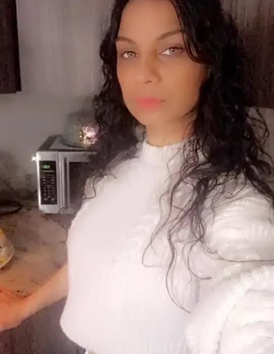 Nicole image