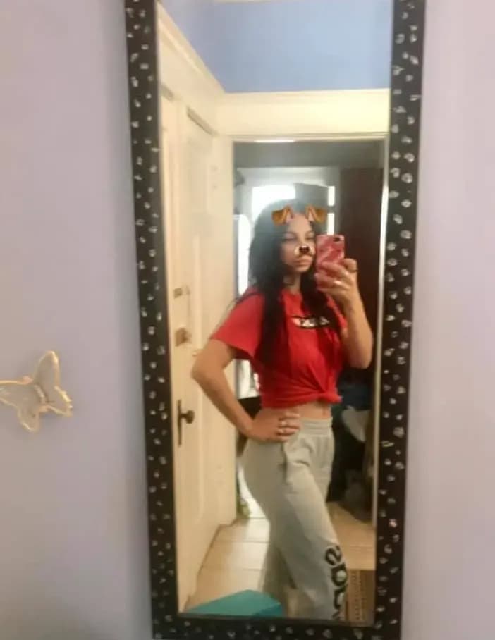 Nicole image