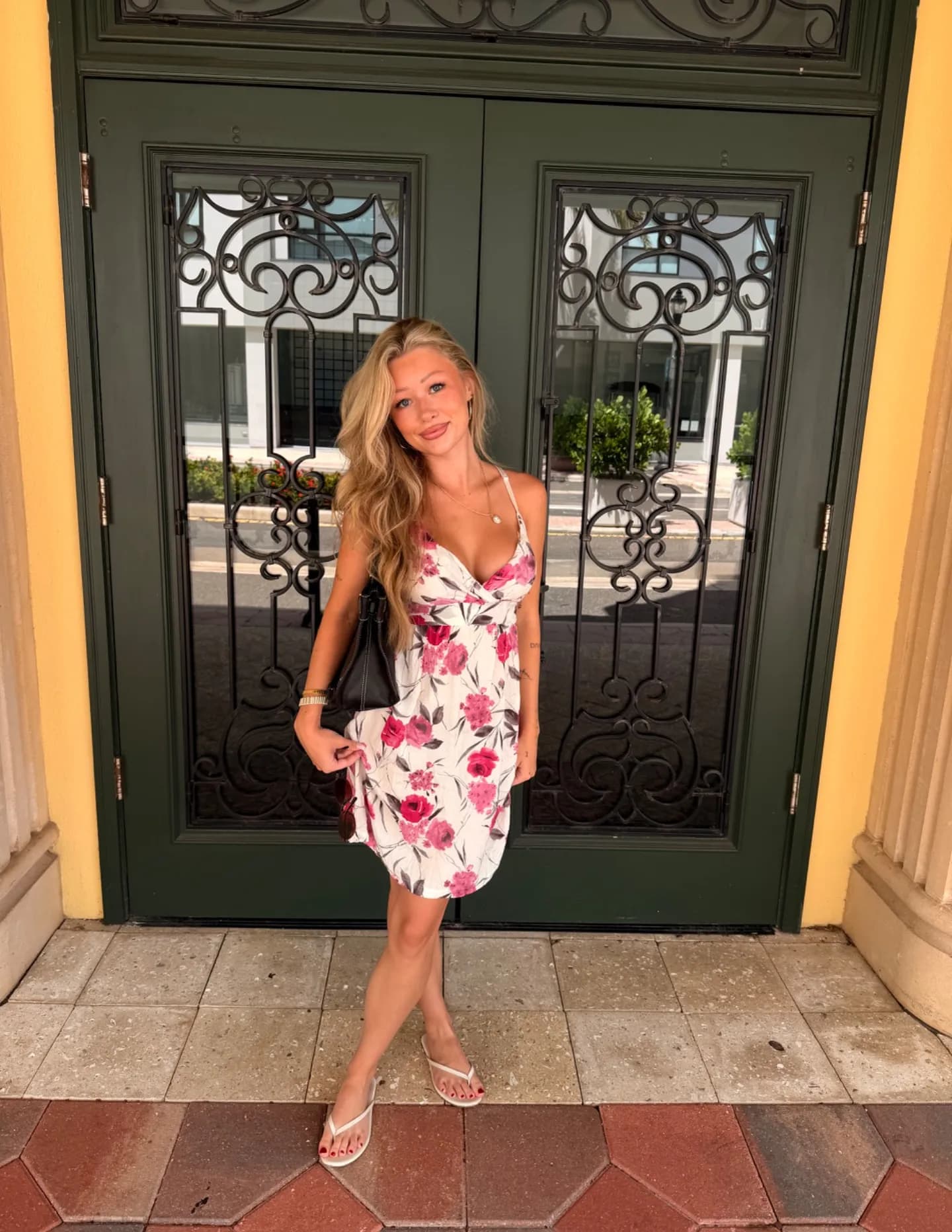 Chloe image
