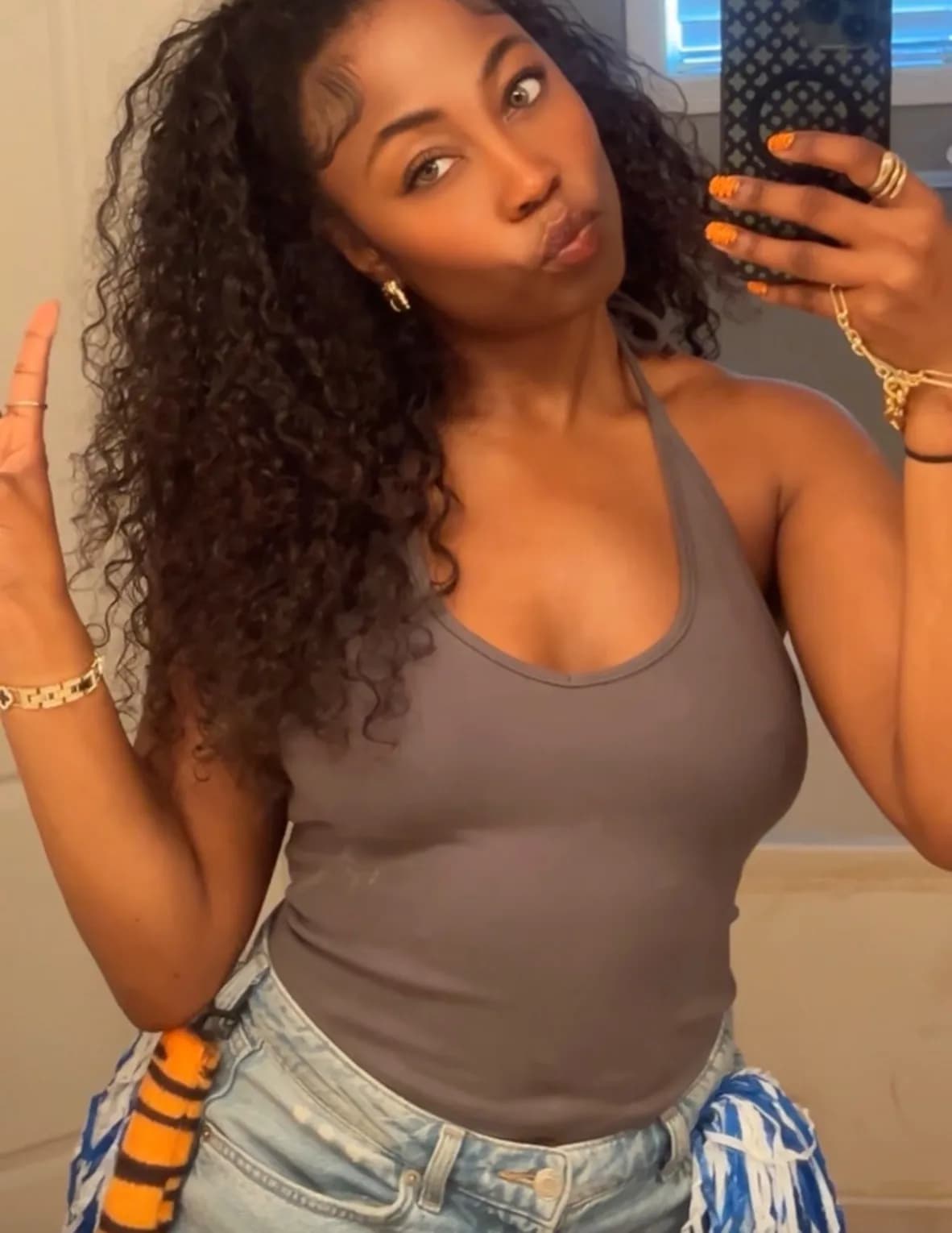 rickiabrn (tiktok username) image
